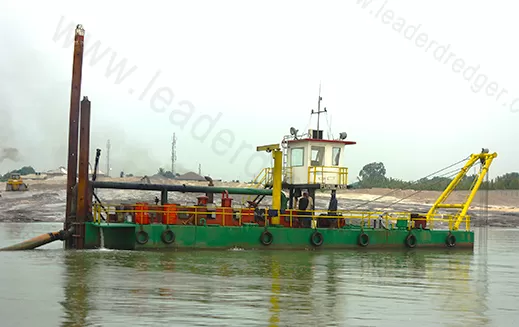 Pond Dredge Equipment - Leader Dredger